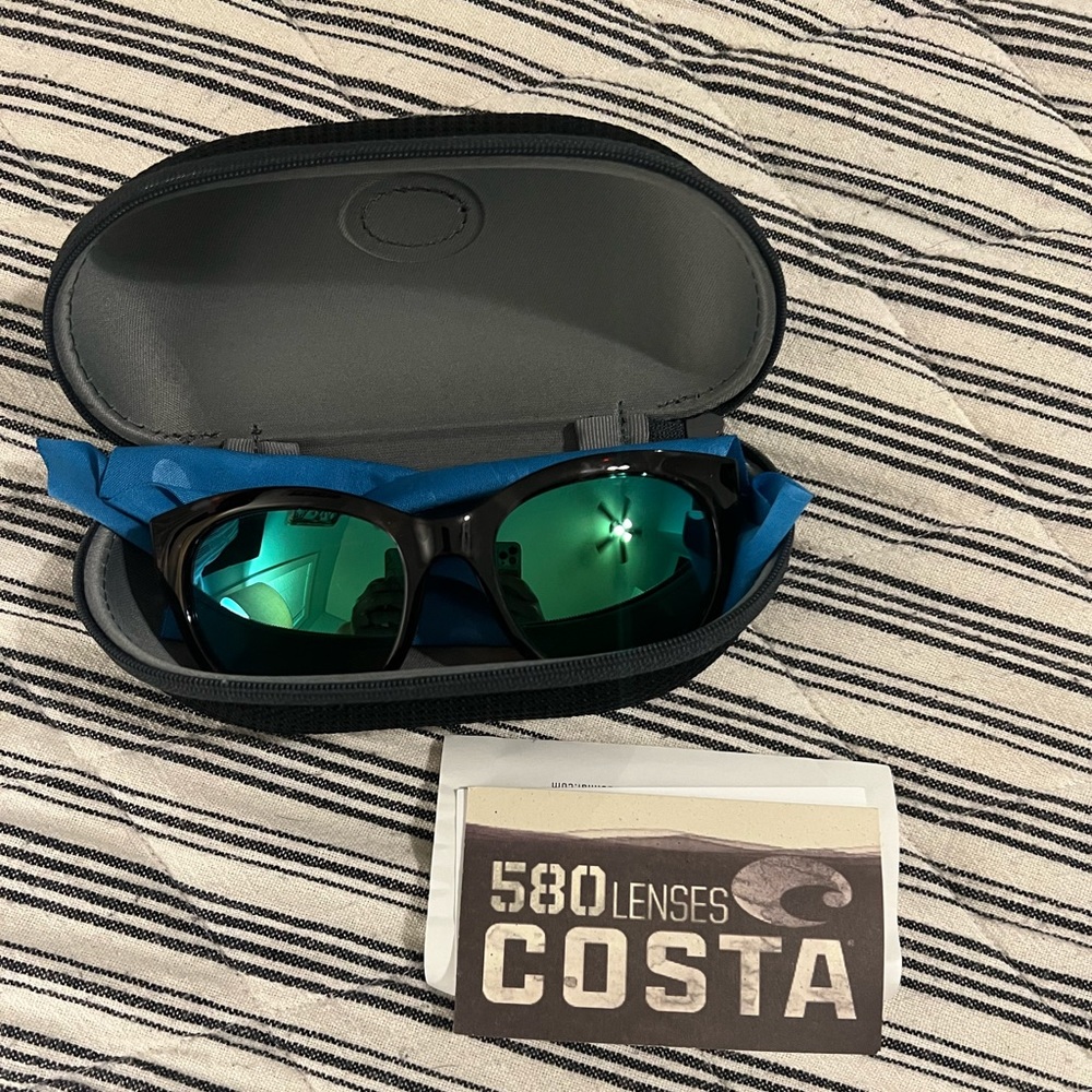 Women’s Costa Sunglasses